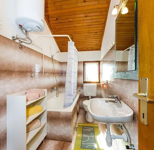 Sime Apartament Nin