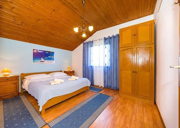 Sime Apartament Nin