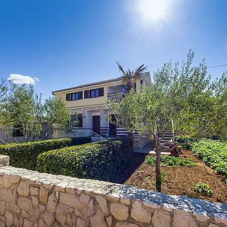 Sime Apartamento Nin